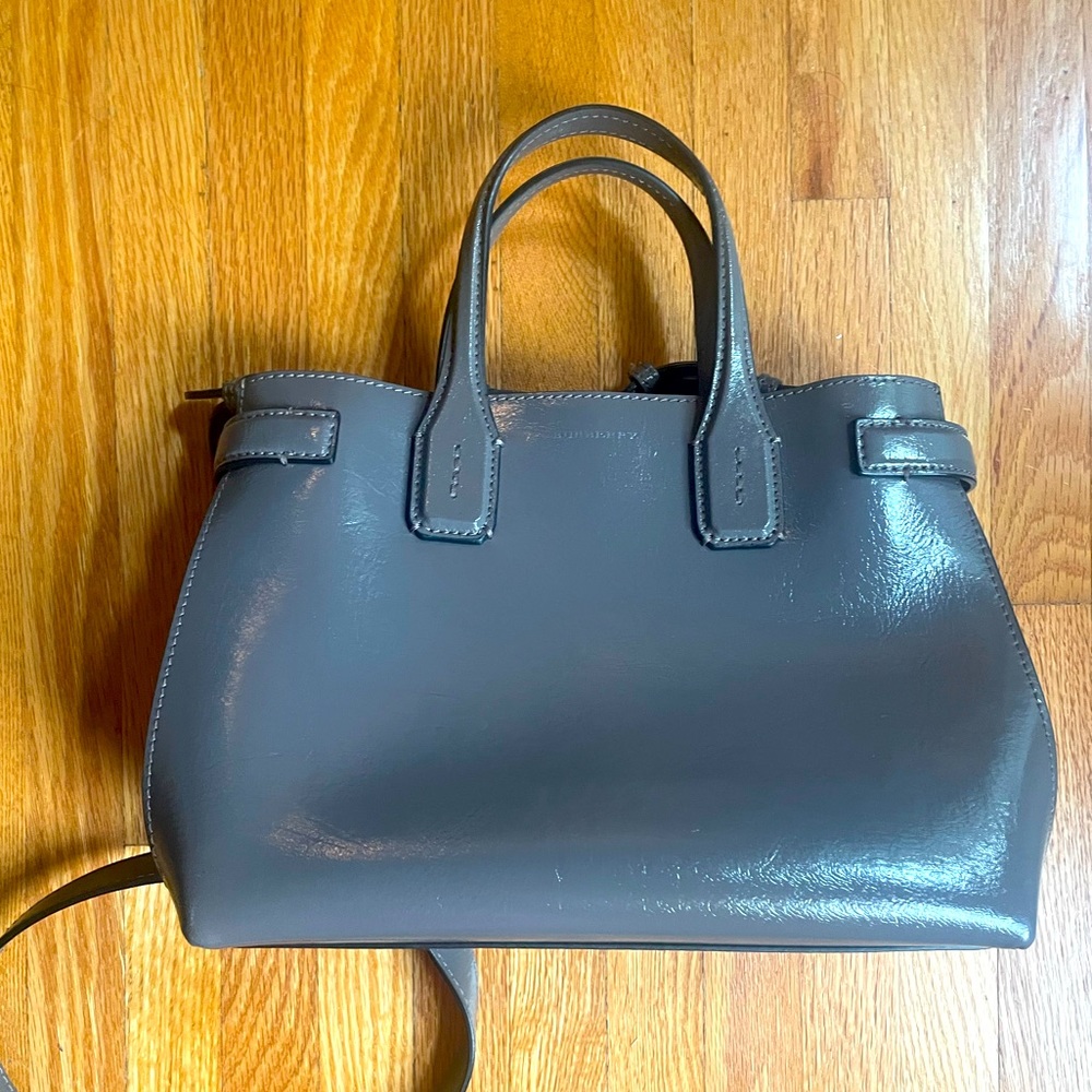 Burberry cross body purse
